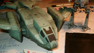 Papercraft Halo Dropship Makes For a Cheap-Ass Holiday Gift